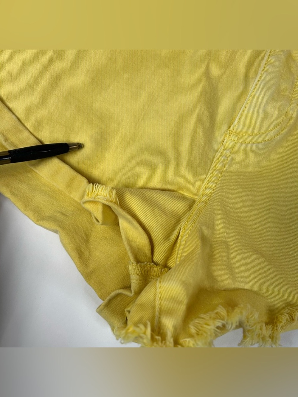 Kut From The Kloth Women’s Size 12 Jane High Rise Shorts Jean Yellow Denim #2411 - Picture 11 of 11